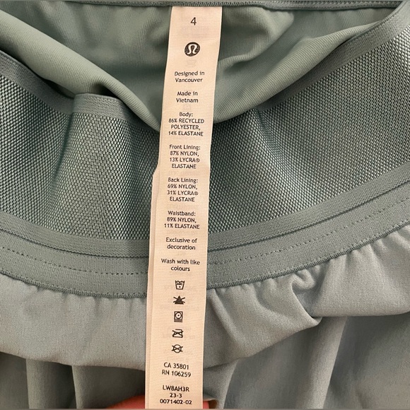 NWT Lululemon Court Rival High-Rise HR Skirt in Kohlrabi Green. Size 4. - Picture 10 of 11